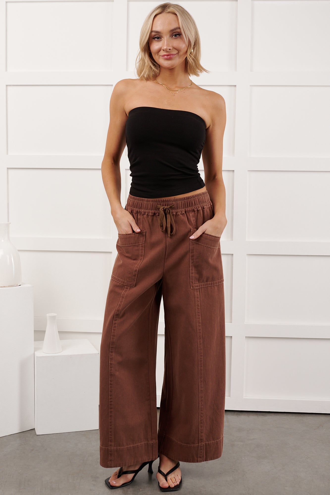 Hurley High Rise Wide Leg Mitto Shop Pants (Cocoa)