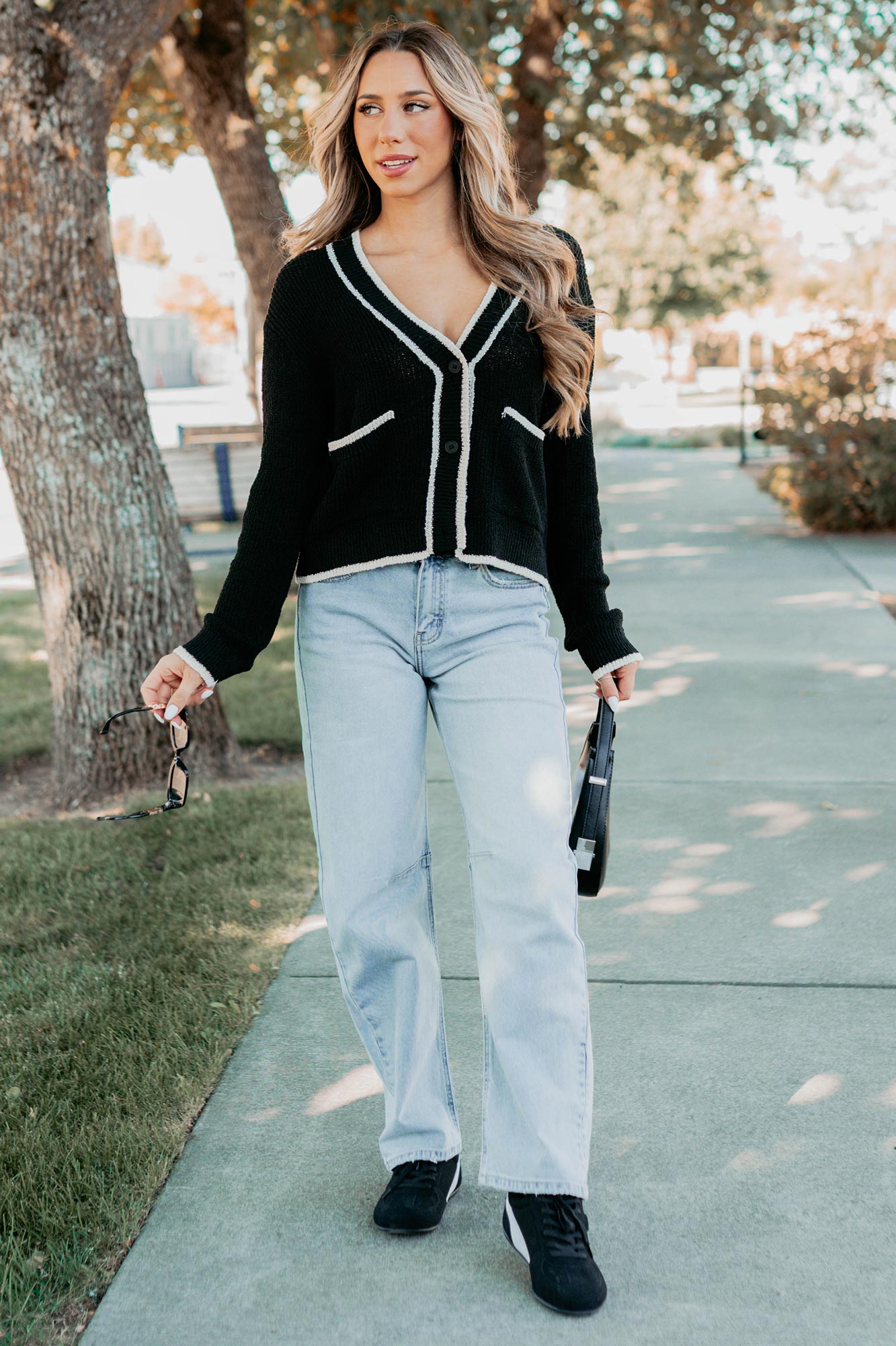 Comfort Current Contrast Button-Up Cardigan (Black)
