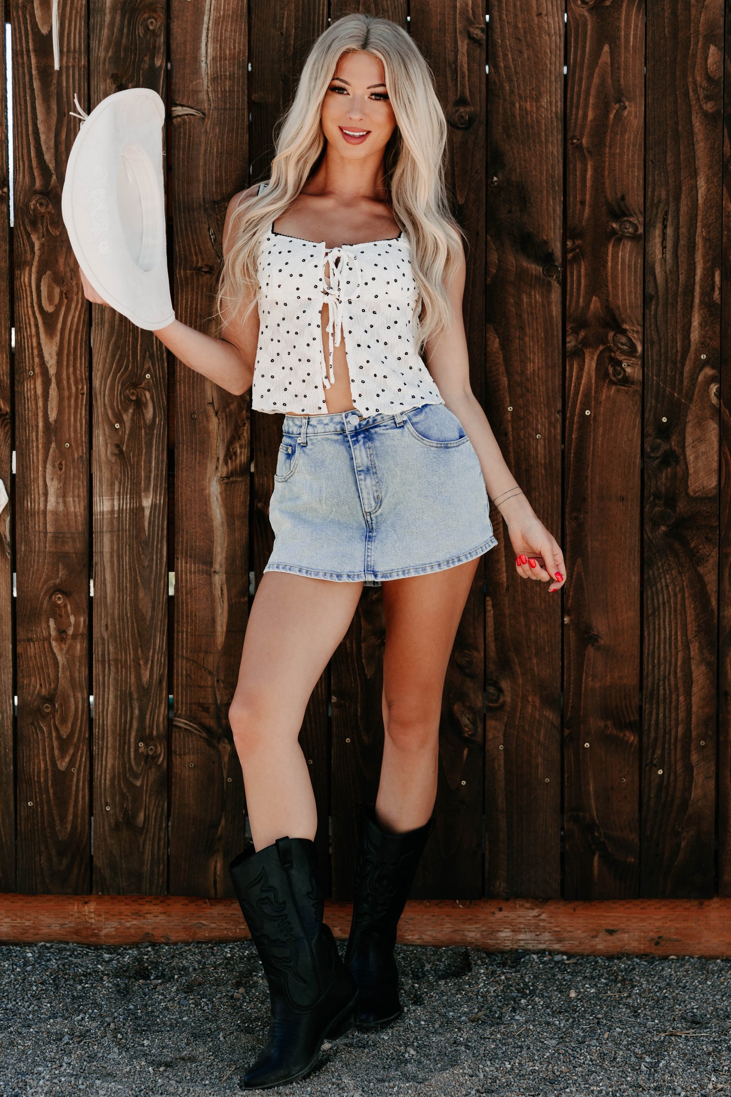 Cupid's Favorite Sleeveless Floral Top (Ivory)
