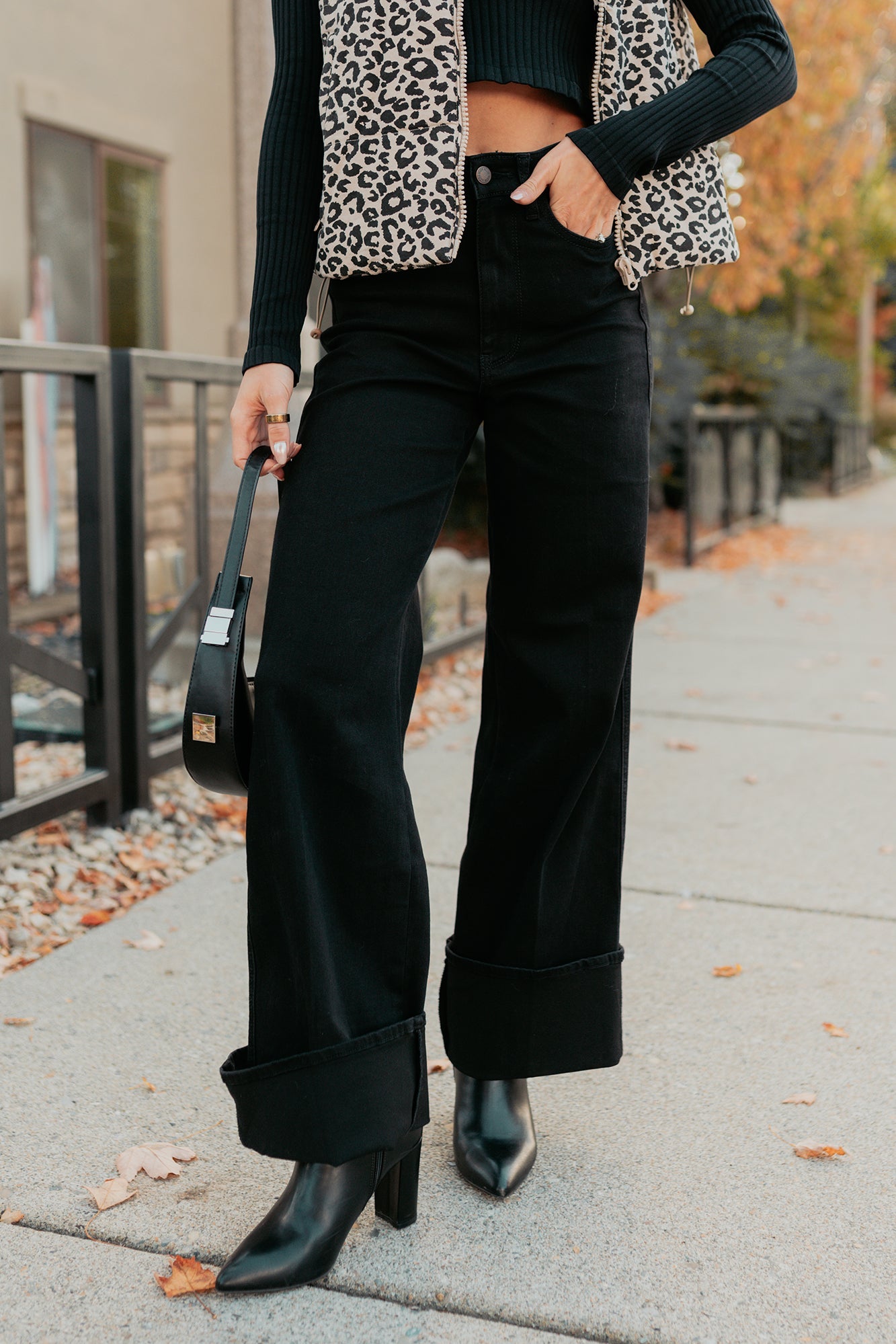 Mara Wide Leg Cuffed Judy Blue Stretchy Jeans (Black)