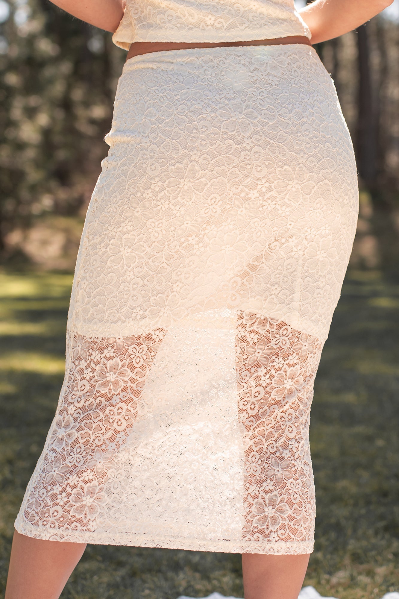 Sweet Eloquence Lace Midi Skirt (Cream)