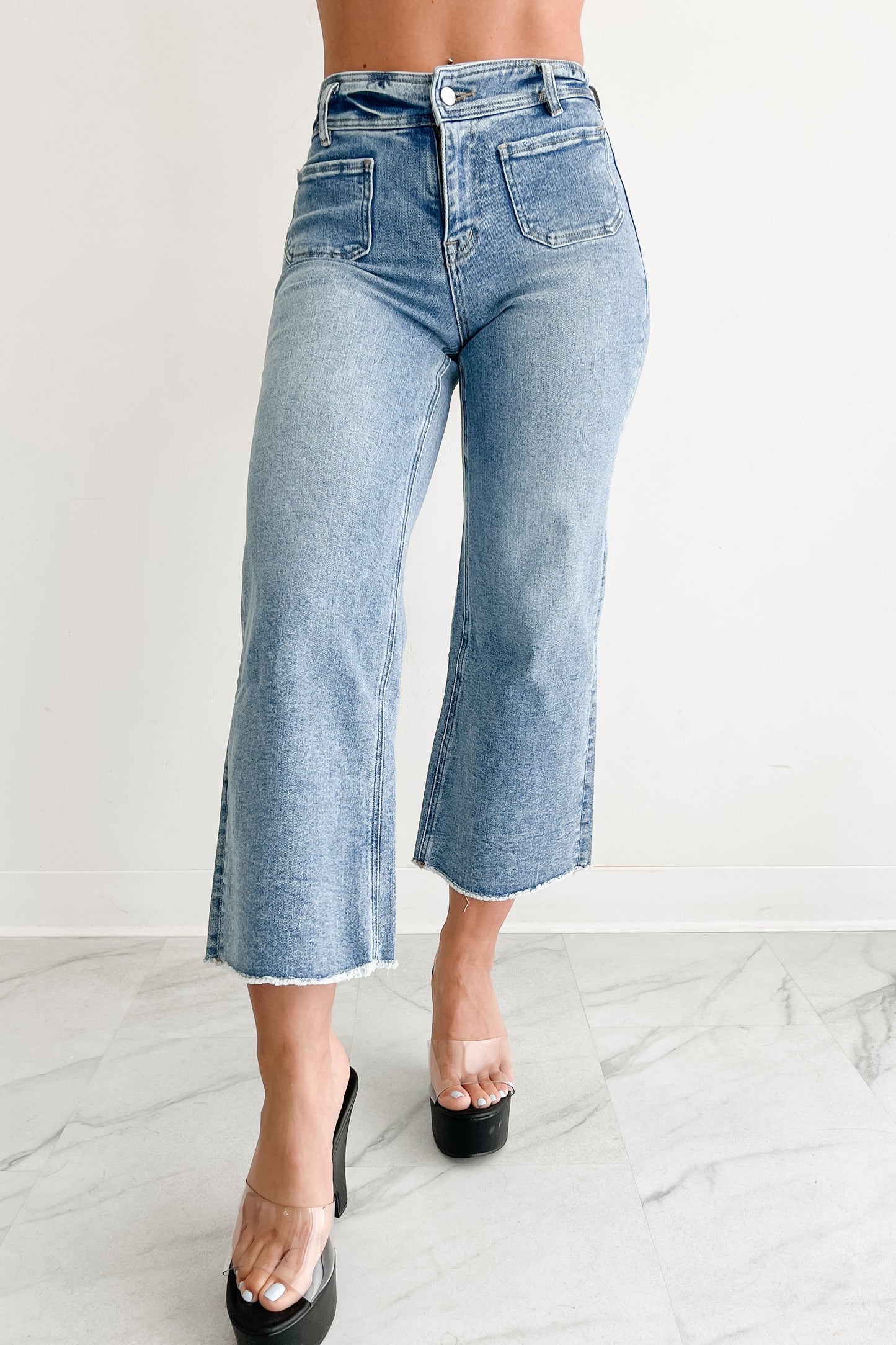 Louisa Wide Cropped Mica Denim Jeans (Light Wash)
