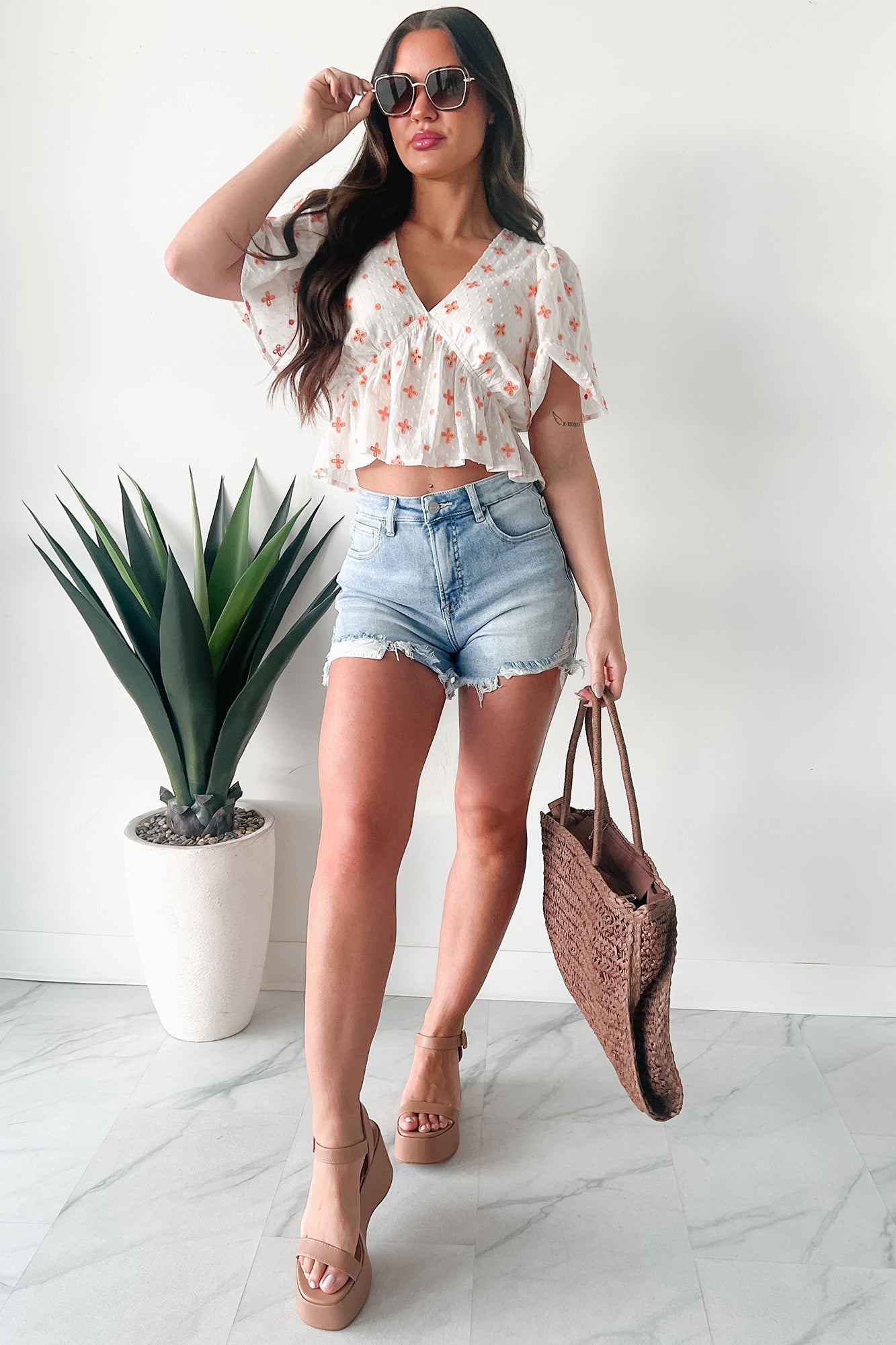 Irresistible Feelings Flutter Sleeve V-Neck Top (White/Coral)