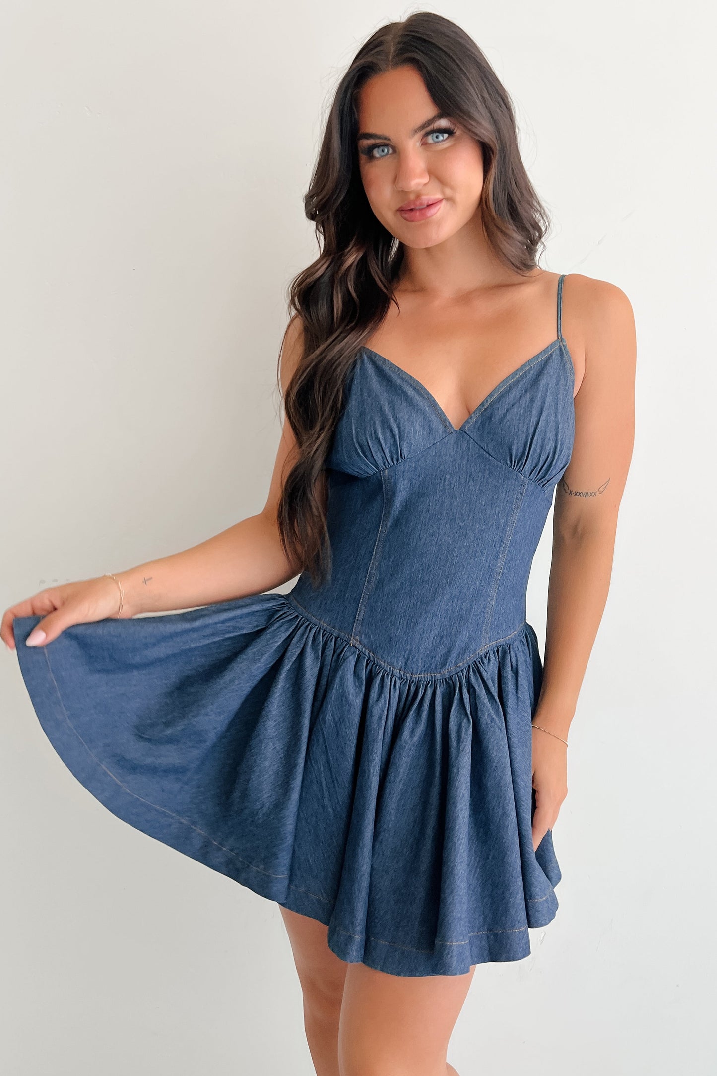 Bursting Bold Sleeveless Denim Mini Dress (Dark)