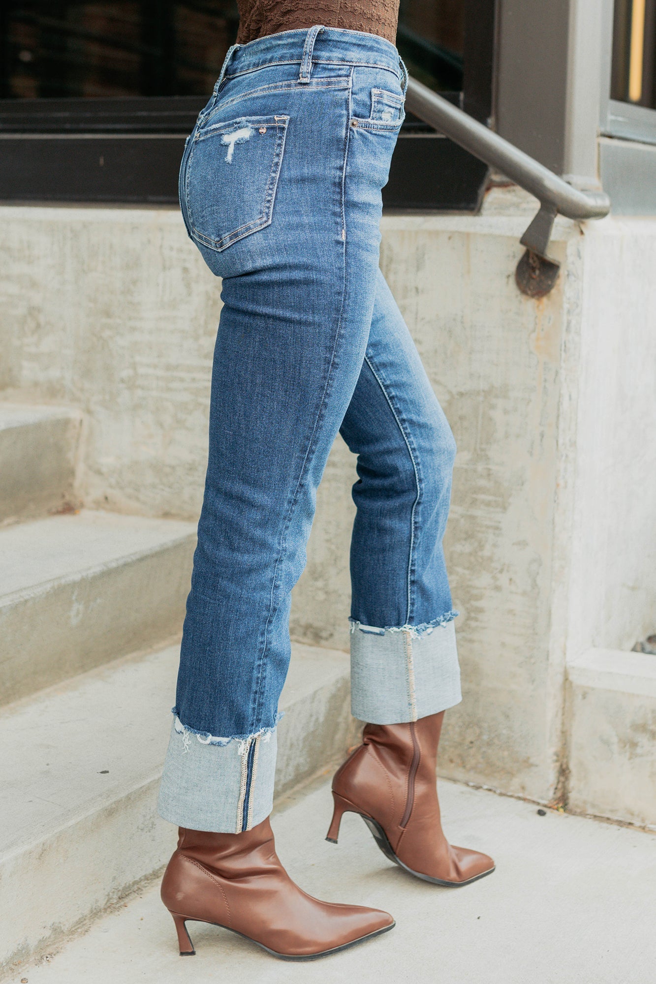 Ava Straight Leg Cuffed Mica Denim Jeans (Dark)