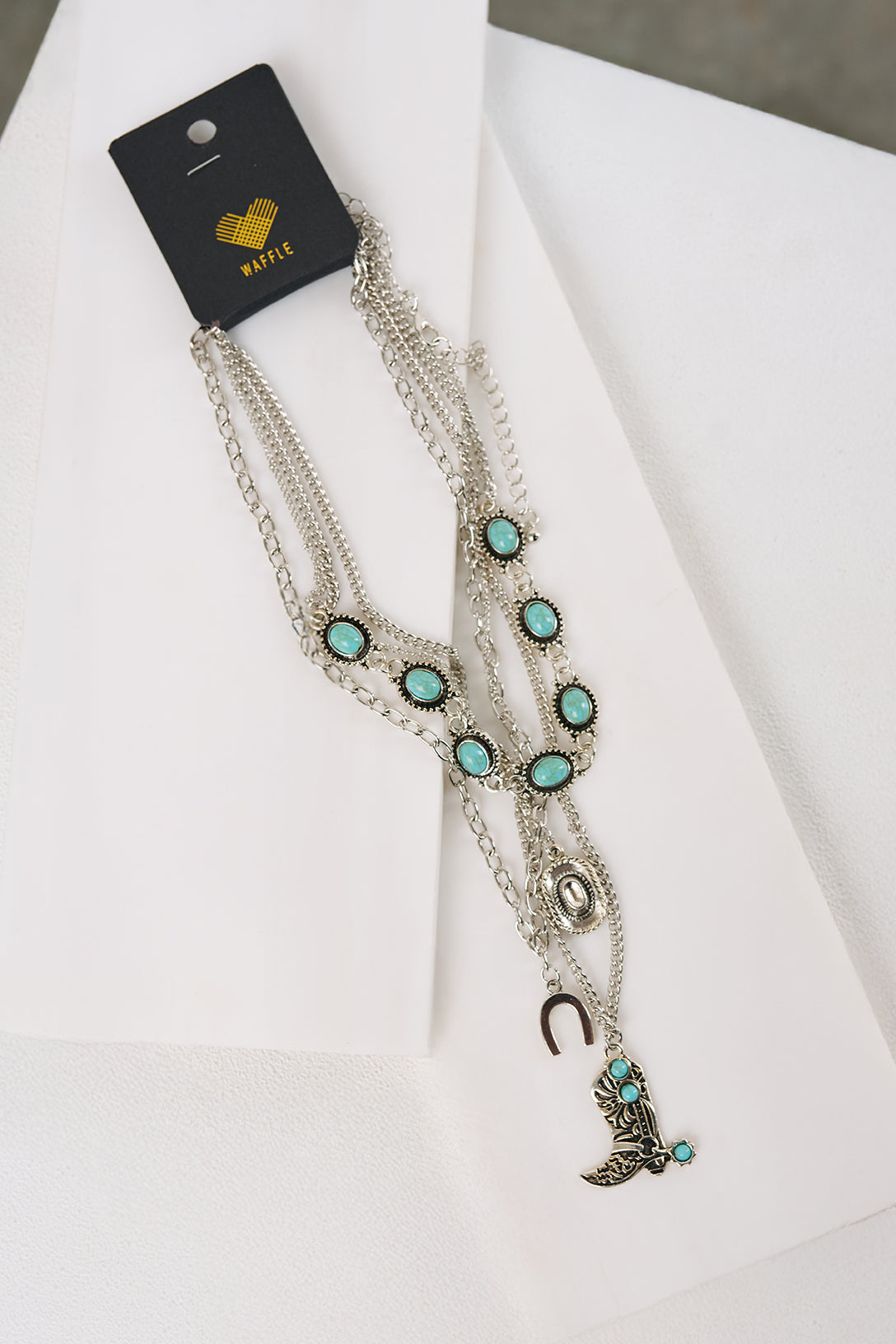 Trail Dust Layered Western Pendant Necklace (Silver)