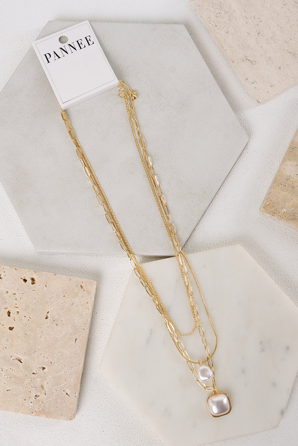 Chic Mode Layered Pearl Chain Necklace (White Gold)