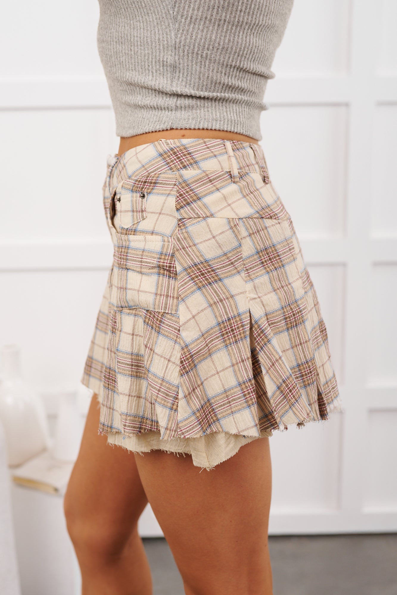 Pretty Feelings Plaid Mini Skirt (Cream)