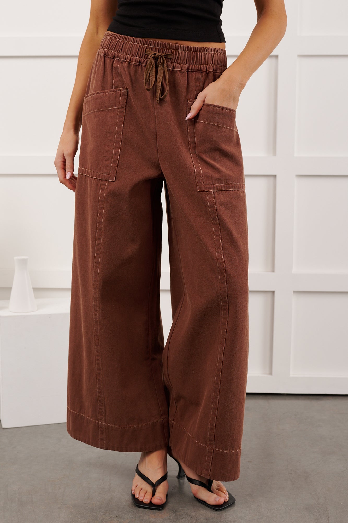 Hurley High Rise Wide Leg Mitto Shop Pants (Cocoa)