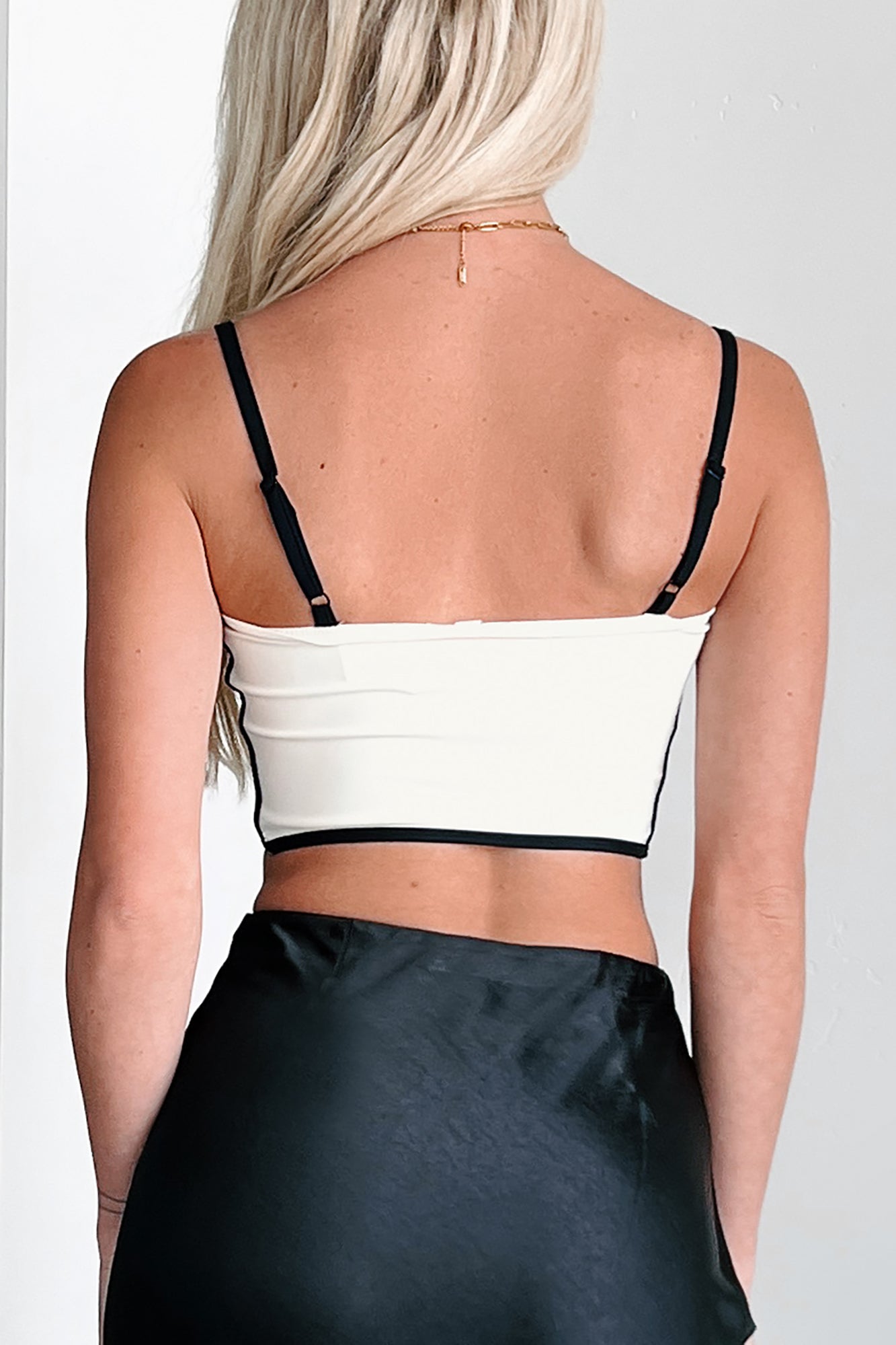 Unstoppable Energy Contrast Trim Brami Crop Top (Cream)