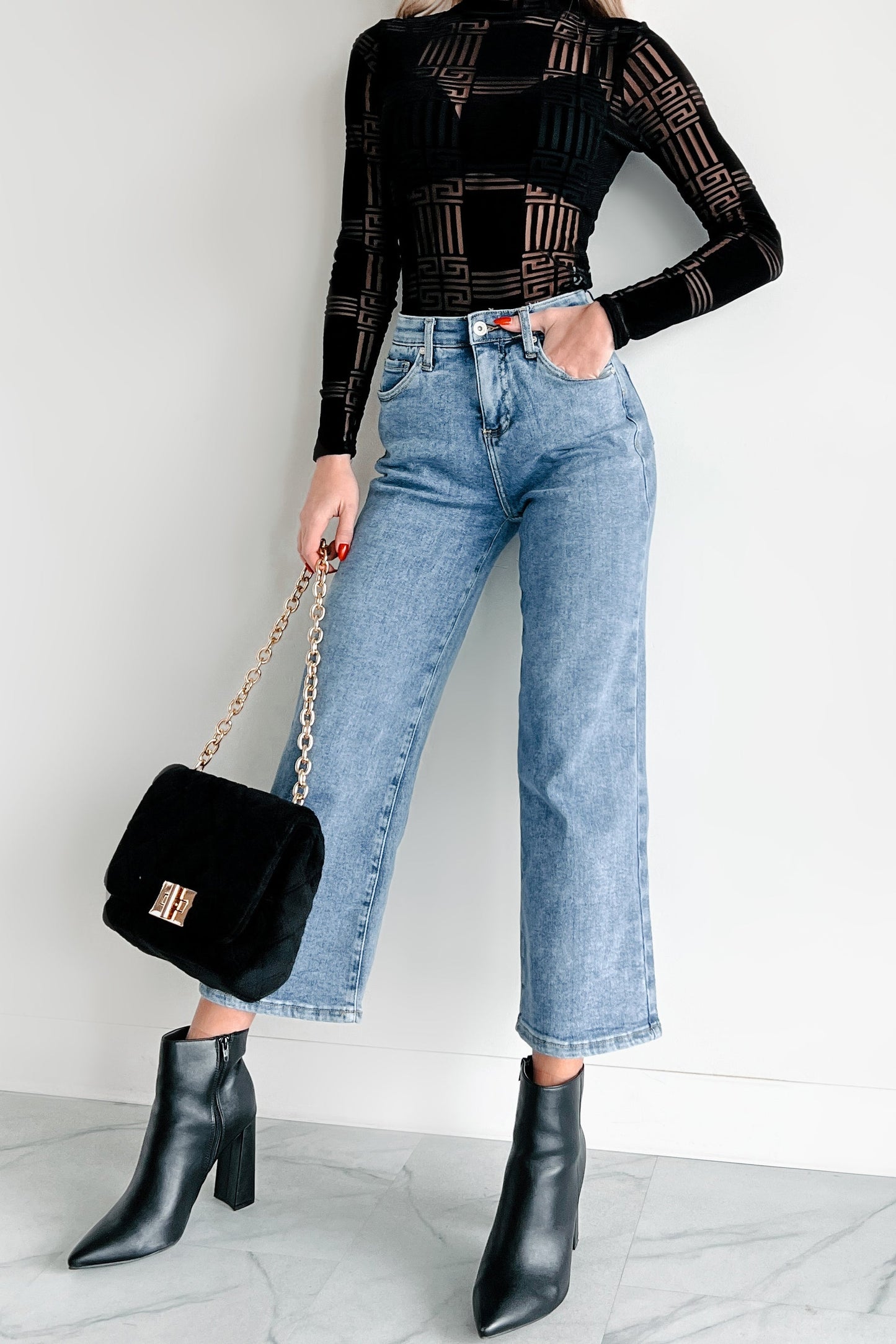 Bennie High Rise Tummy Control Special A Wide Crop Jeans (Light)