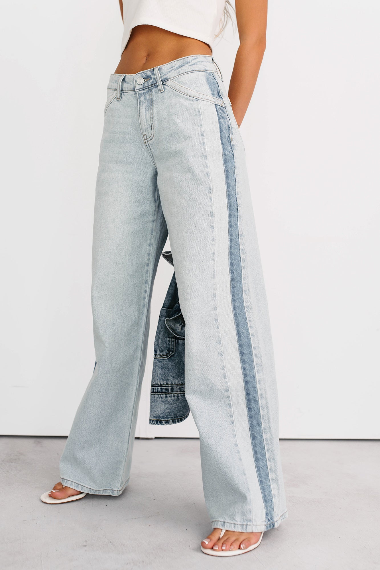 Baylor Wide Leg Contrast Kancan Jeans (Light)