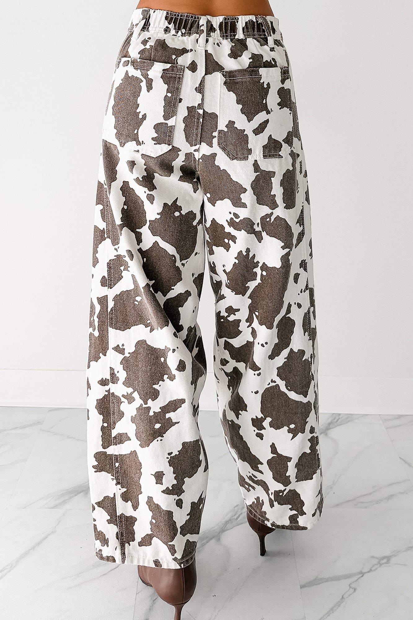 Hale Barrel Leg Very J Animal Print Jeans (Choco Cow)