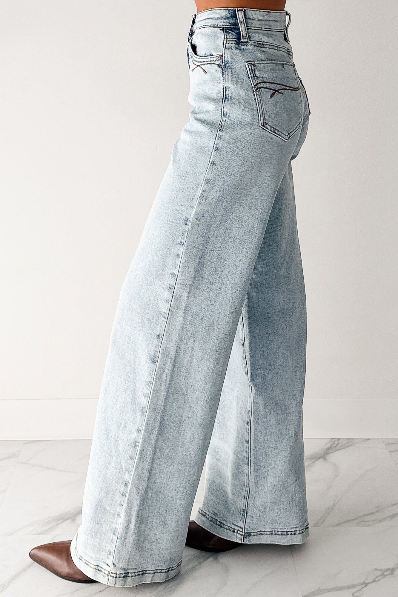 Ledger Tummy Control Wide Leg Saige Denim Jeans (Medium)