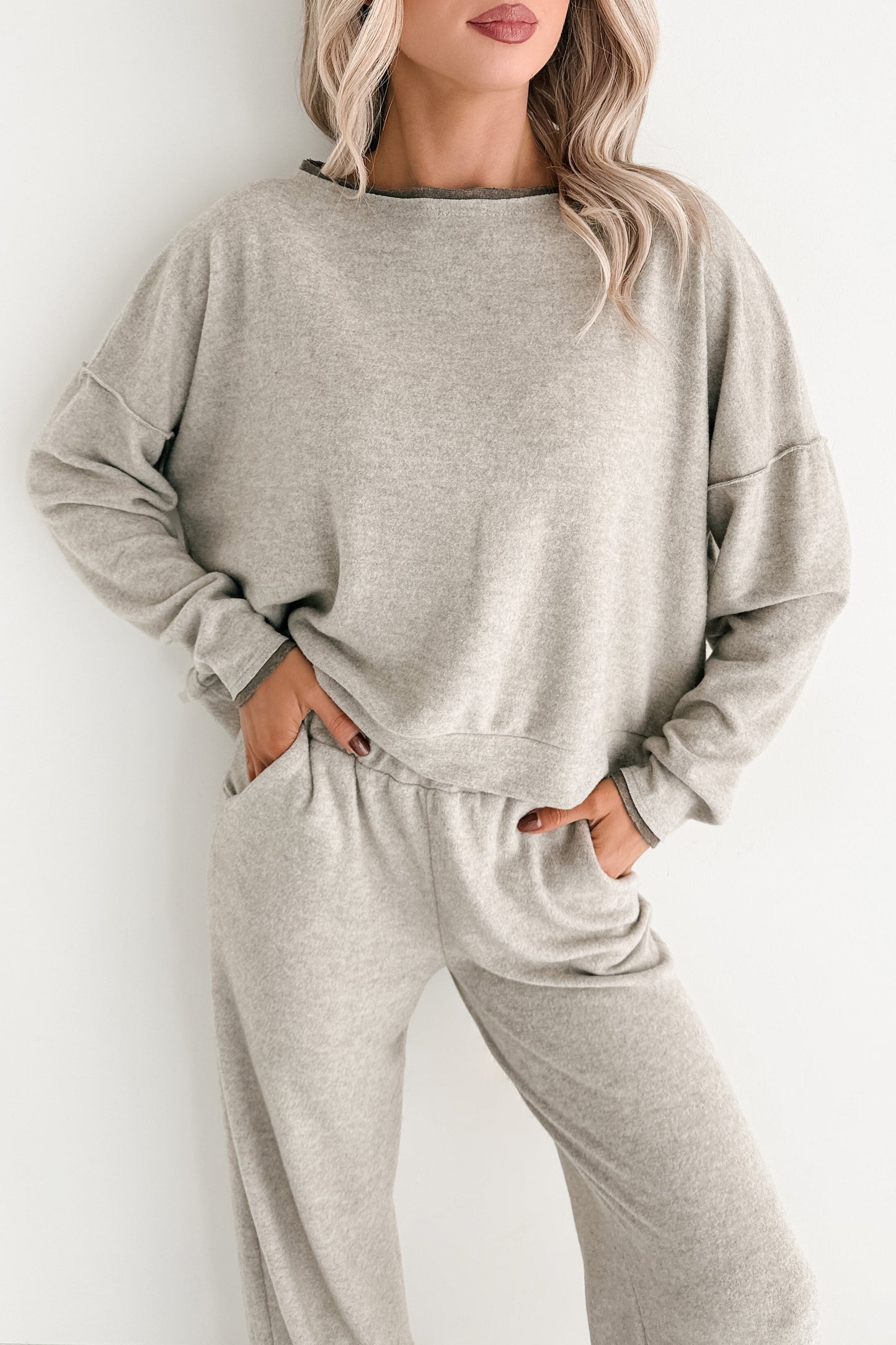 Woolen Wishes Contrast Trim Sweater (Heather Taupe)