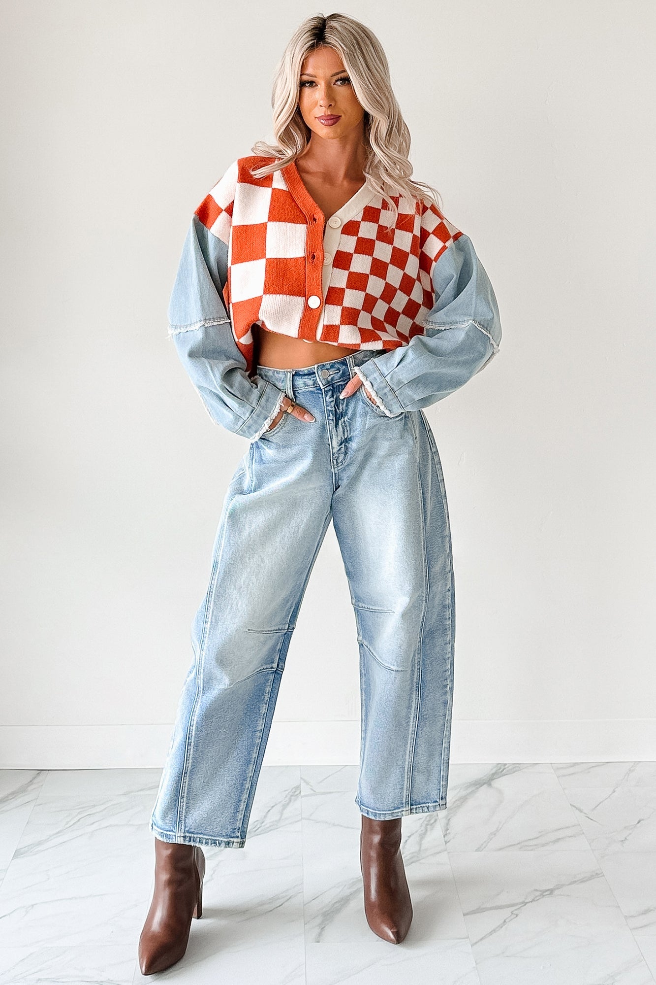 Colette Mid Rise Barrel Cello Jeans (Light)
