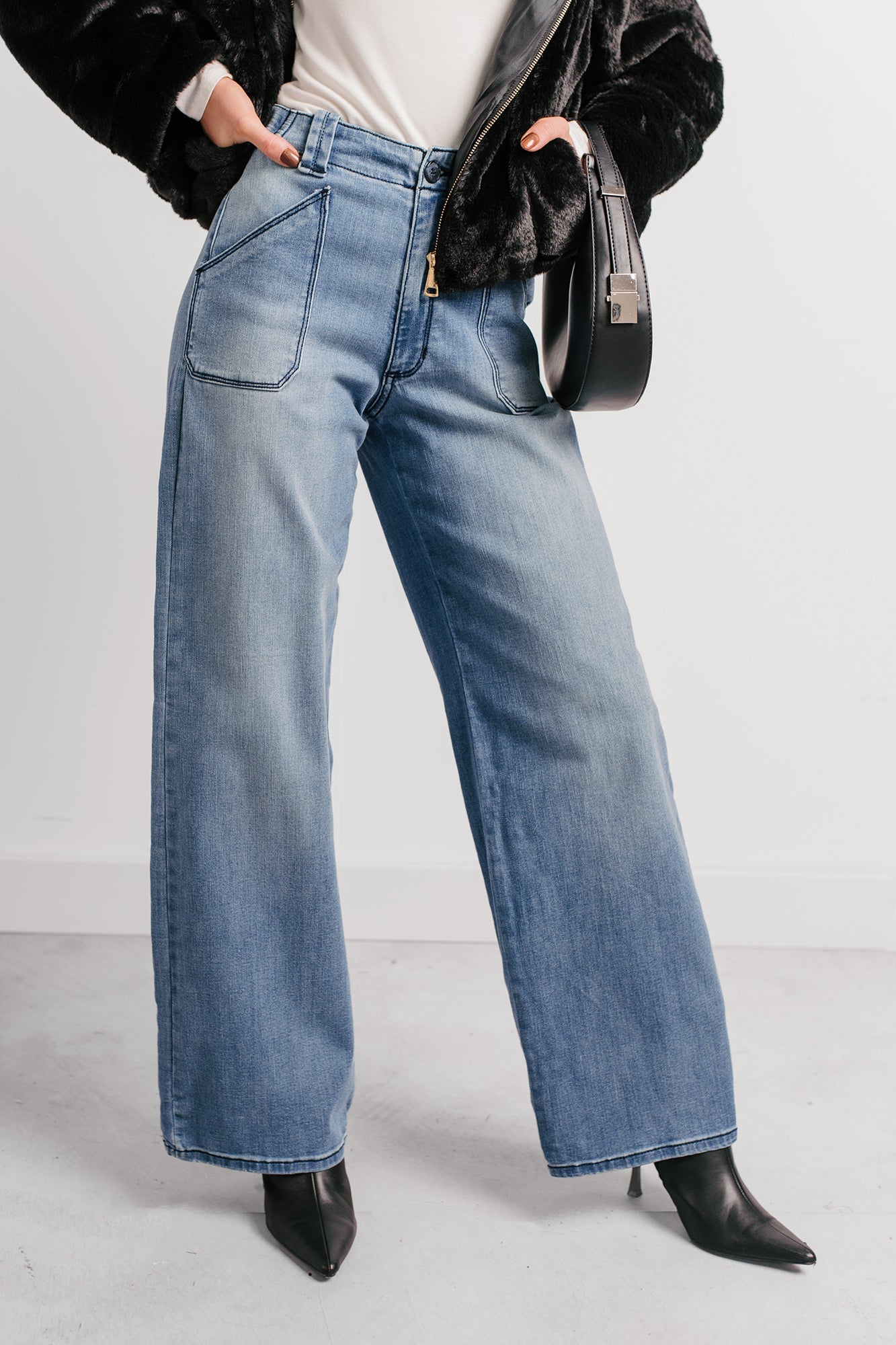 Betty Non-Distressed High Rise Wide Leg Sneak Peek Jeans (Medium Light)