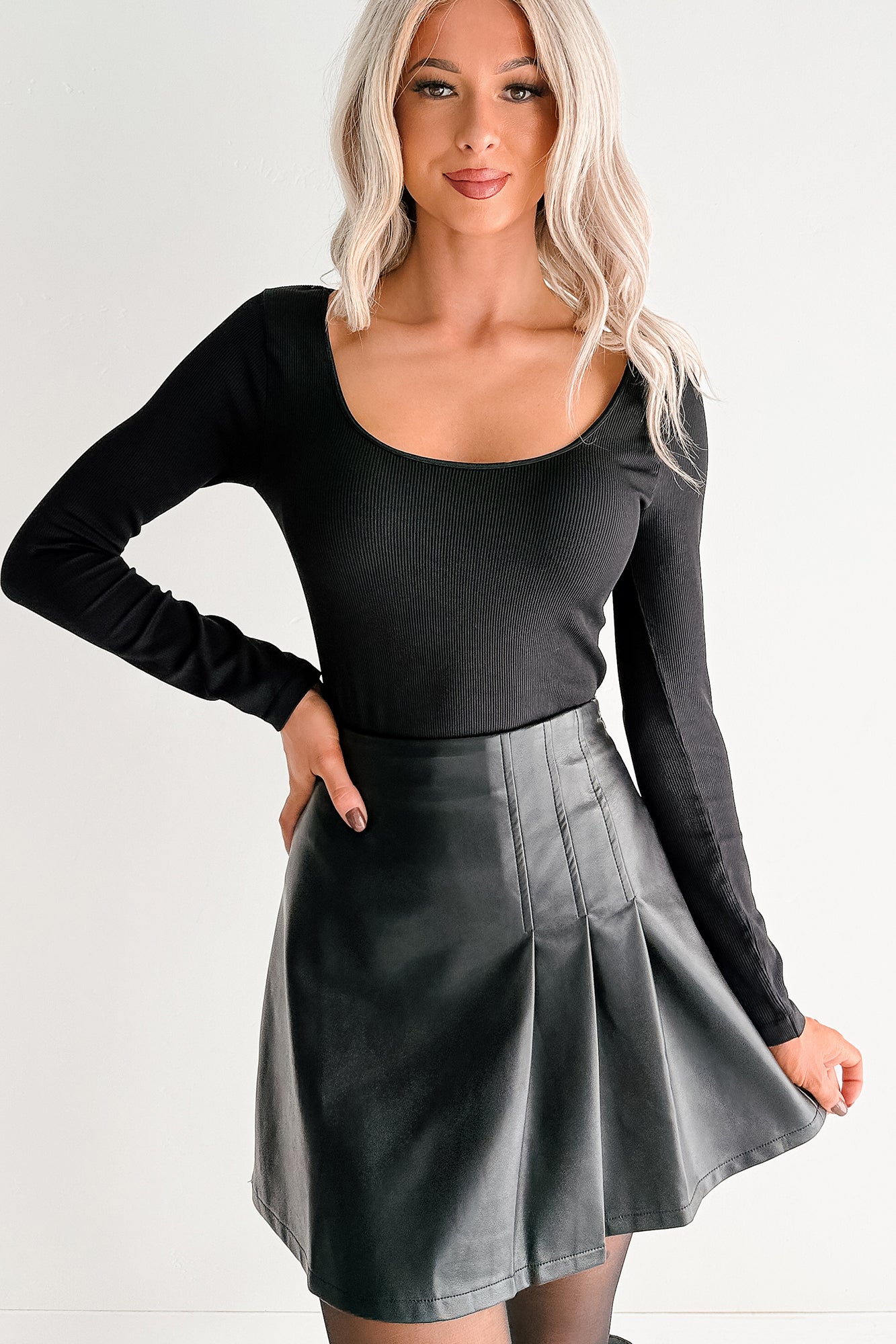 Natural Glow Scoop Neck Ribbed Top (Black)