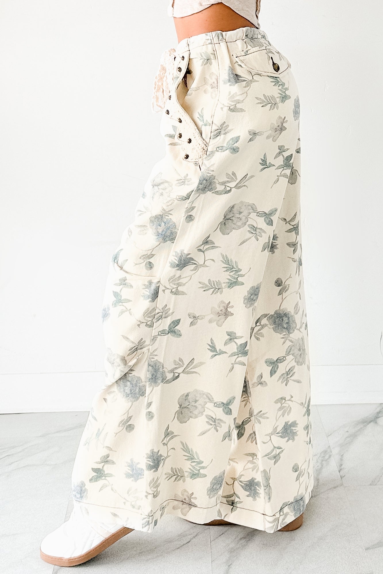 Lorelei Wide Leg Floral POL Jeans (Cream/Floral)