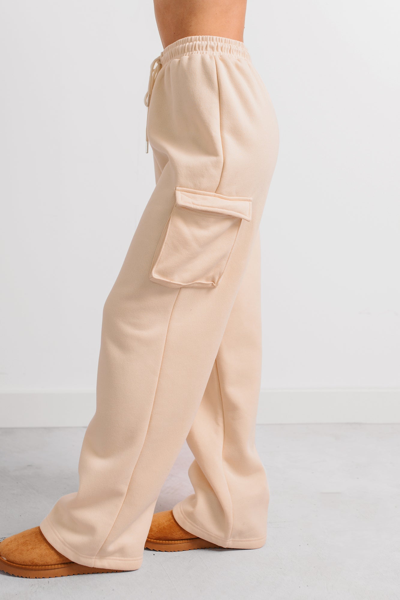 Daily Pause Wide Leg Cargo Sweatpants (Cream)