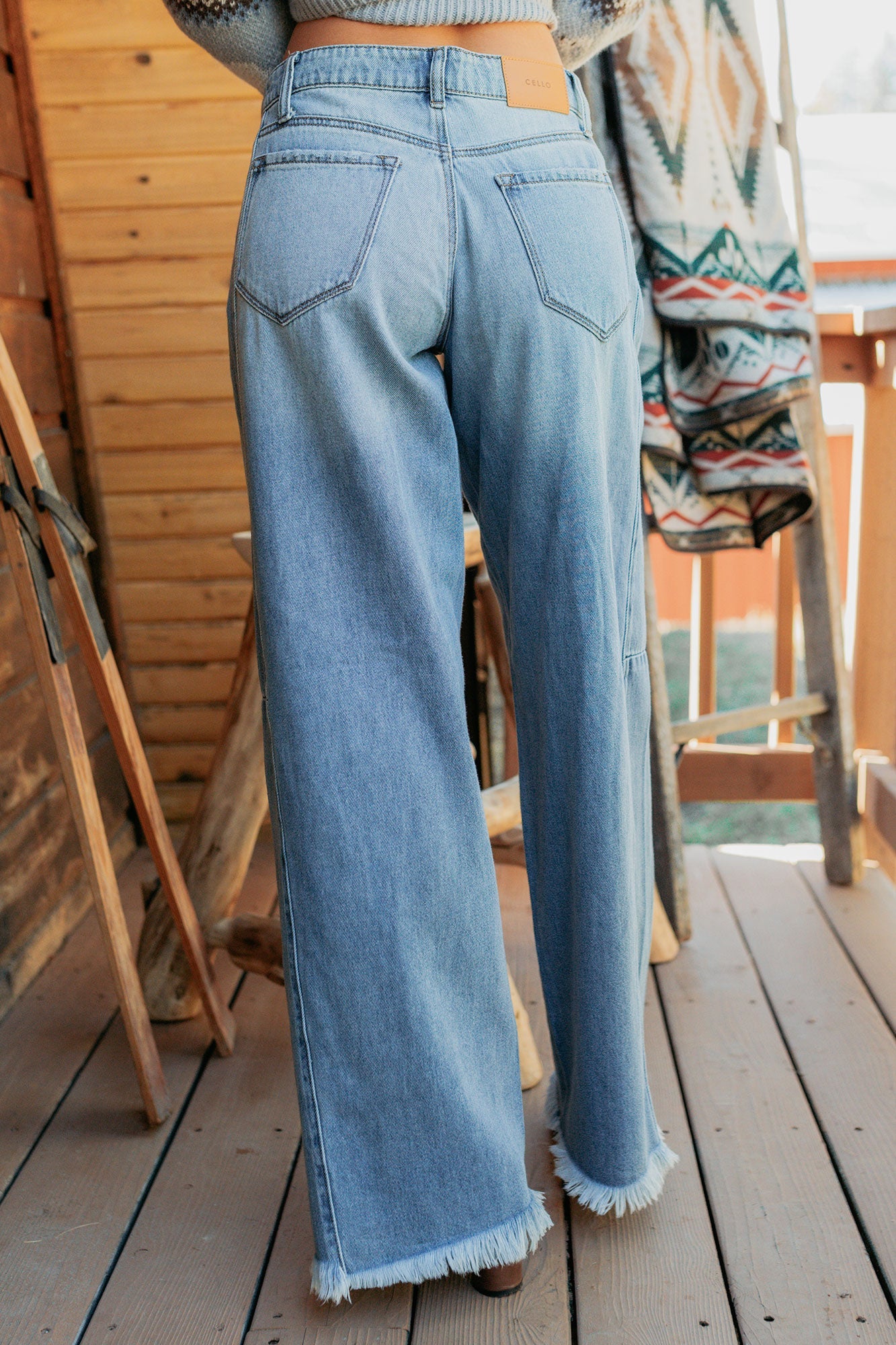 Bradley Mid Rise Wide Leg Cello Jeans (Medium)