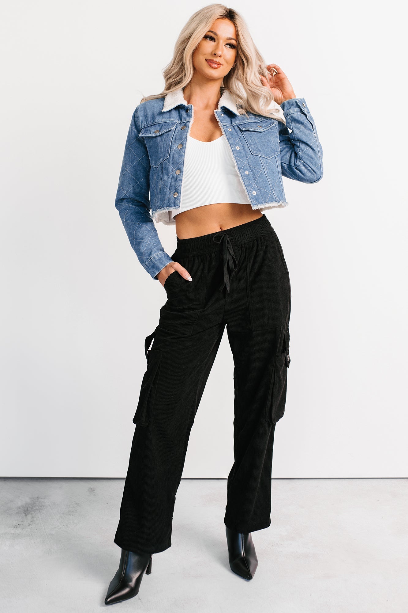 Lester Corduroy Cargo Pants (Black)