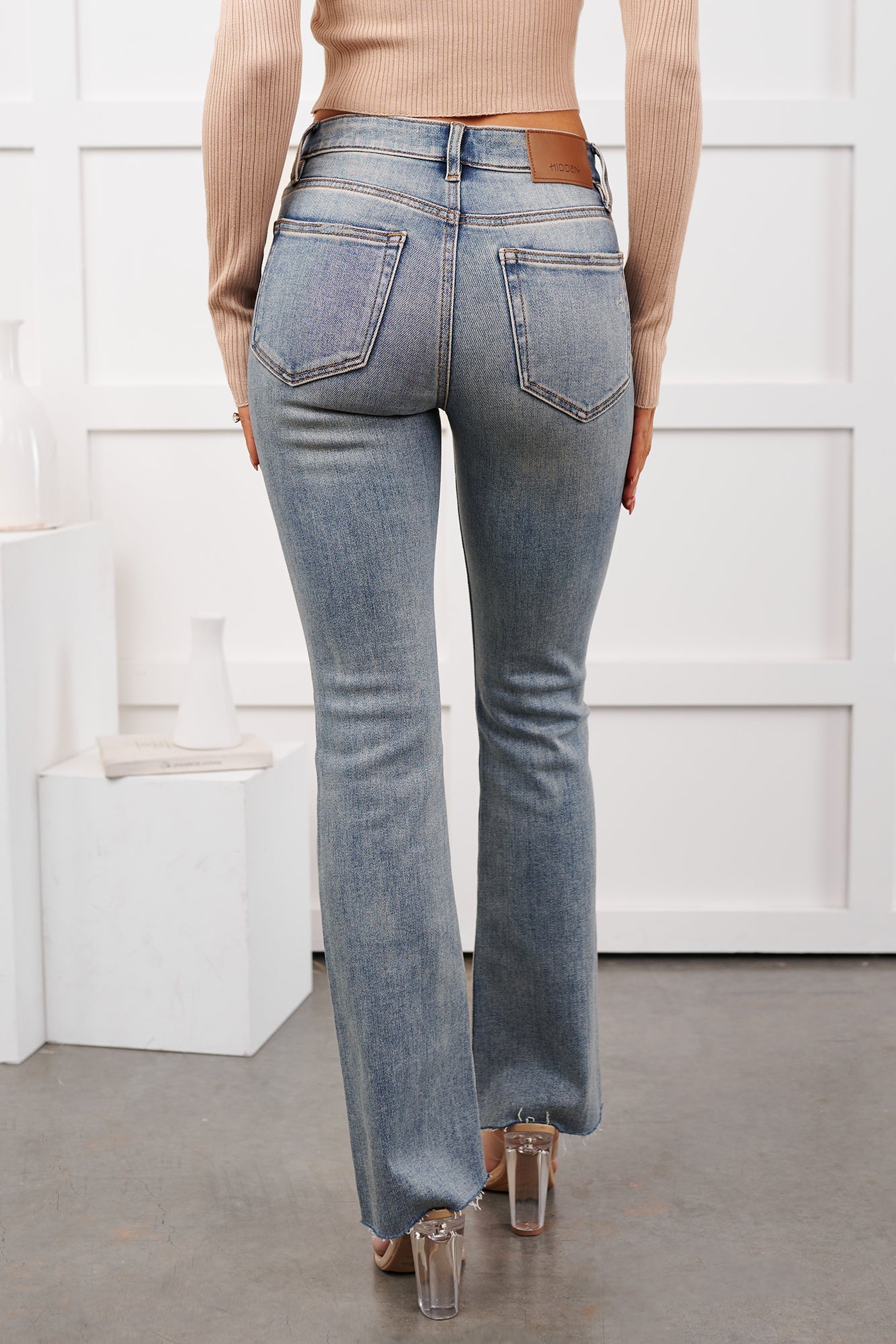 Hobbs High Rise Flare Hidden Jeans (Medium Light)