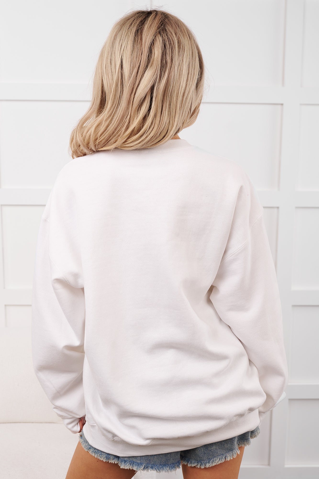 Howdy Romance Graphic Sweatshirt (White)