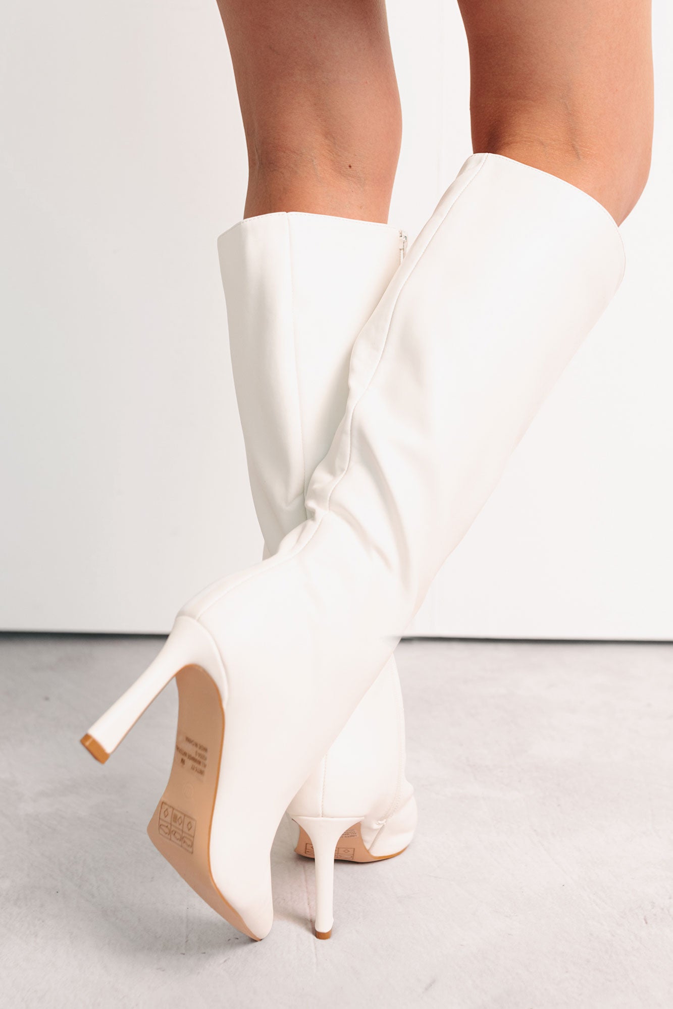 Radiant Edge Knee High Faux Leather Boots (White)