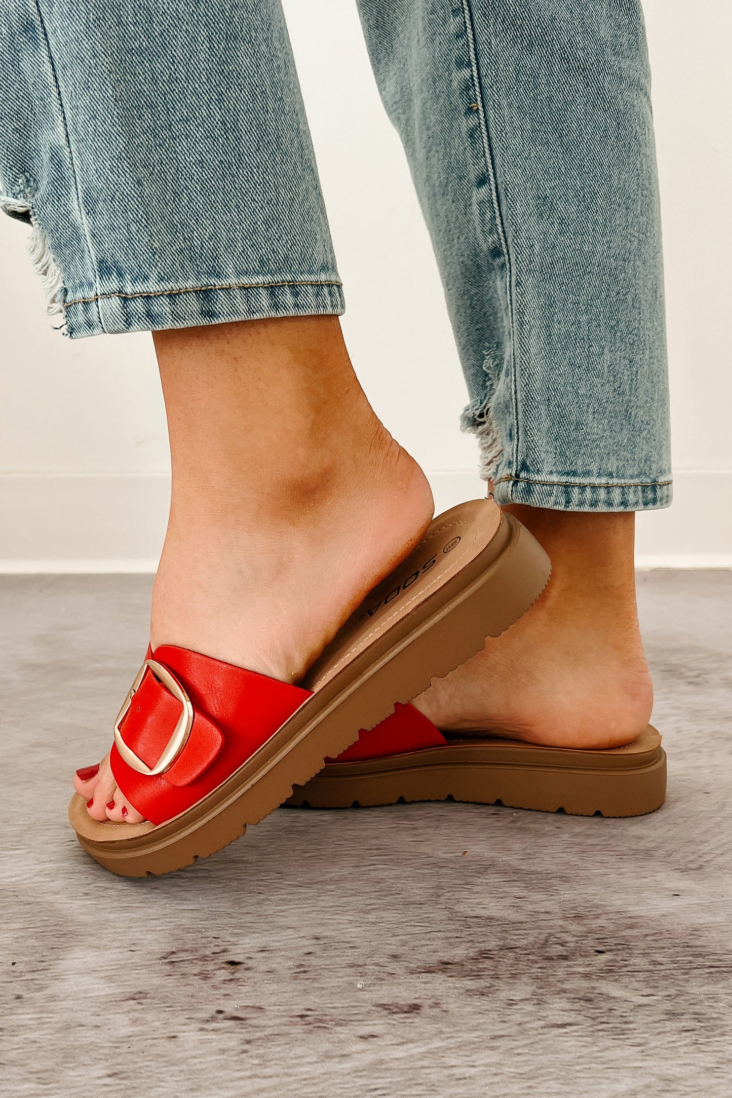Glamour Reign Buckle Strap Platform Sandals (Red)